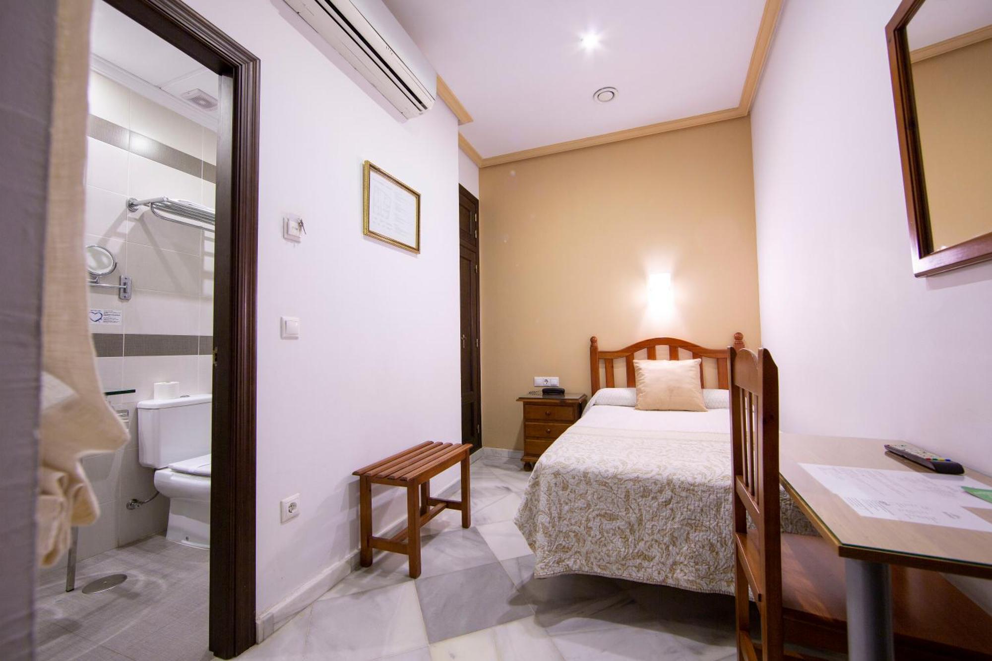 Hotel Los Omeyas Cordoba Luaran gambar